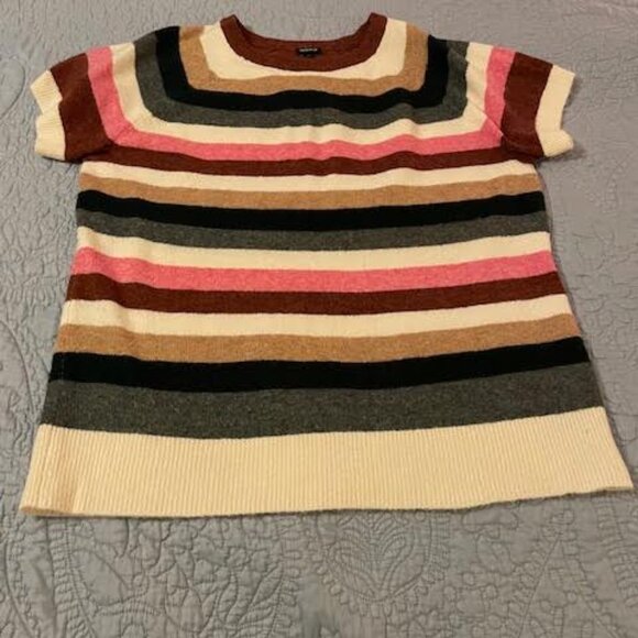 Torrid pink multi stripe short sleeve sweater - Picture 1 of 5